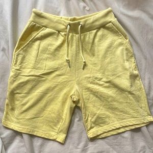 Sweatshorts yellow